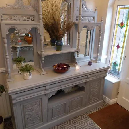 Colonelwood House Penzion