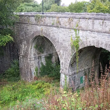 Colonelwood House 3*